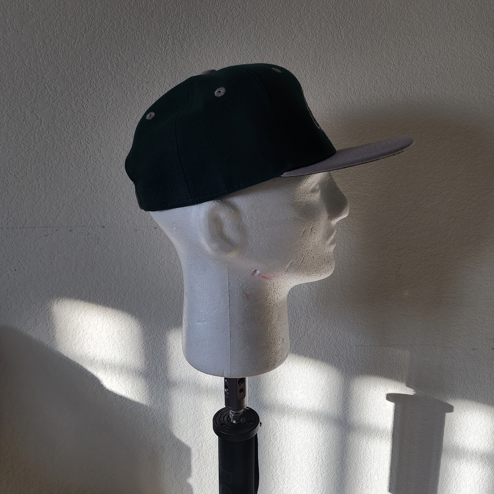 Y2K Leader Of Generation Apparel Philadelphia Eagles Green and Gray Snapback Cap - Picture 3 of 15